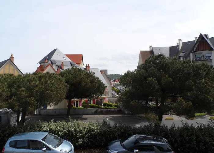 2 Pièces Avec Piscine Et Parking à - Fr-1-487-294 Appartamento Dives-sur-Mer